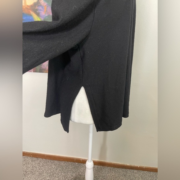 Eileen Fisher Black Wool Cardigan One Button Closure Long Sleeves Lagenlook M - Picture 3 of 11